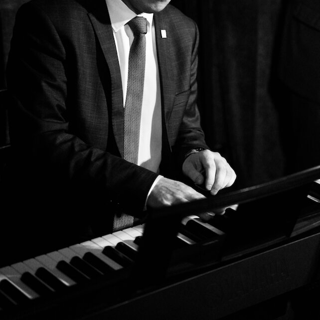 ресторан «48 стульев», Armanjazz & Shefanna