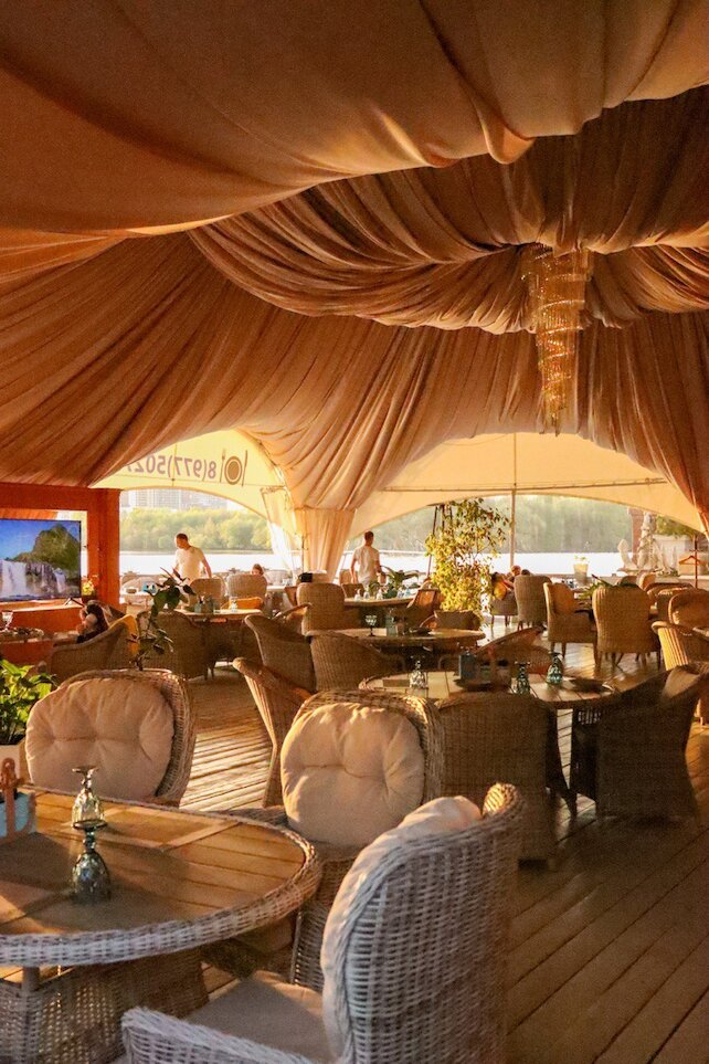ресторан «River Club Moscow», Лето круглый год