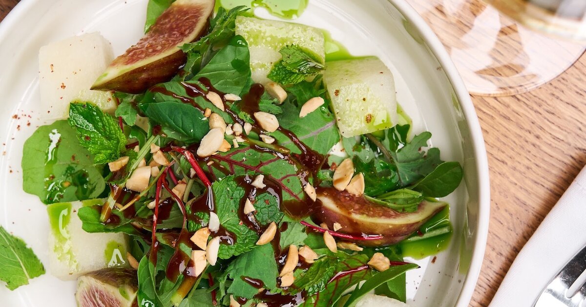 Петербургский Avocado Queen запустил новое специальное меню в ресторане