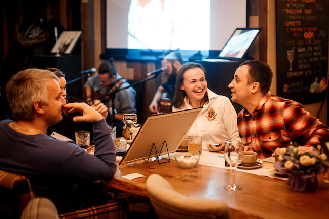 ресторан «The Buddy Cafe», Позитивные пятничные вибрации
