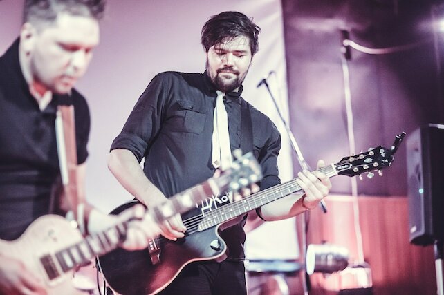 ресторан «The Buddy Cafe», Живая музыка: «Сны Джо»