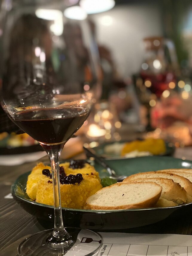 бар «Сыр, вино & more», Винная дегустация «Терруарное вино - Автохтонные сорта»