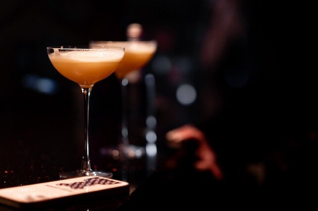клуб «LASKI», Запишись в гостевой список на сайте и получи Free Drink