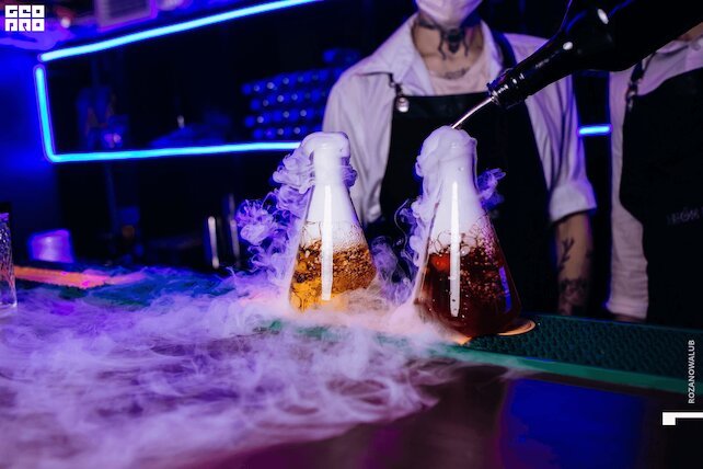 бар «Mendeleev Bar», Каждый день в сети химических баров