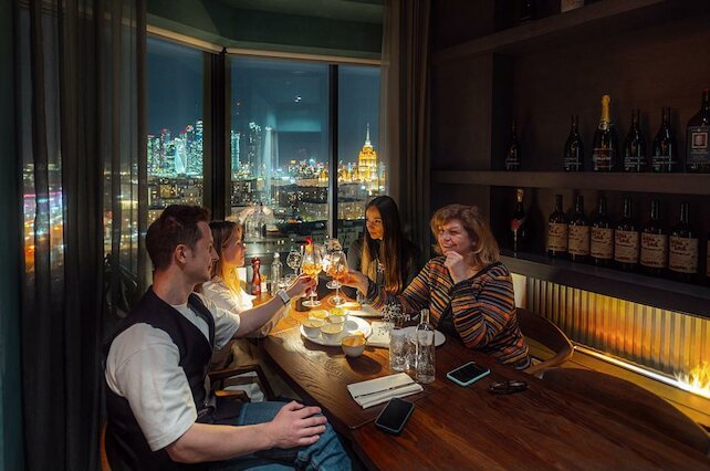 ресторан «Виновники Sky», Первый в Москве панорамный винный ресторан