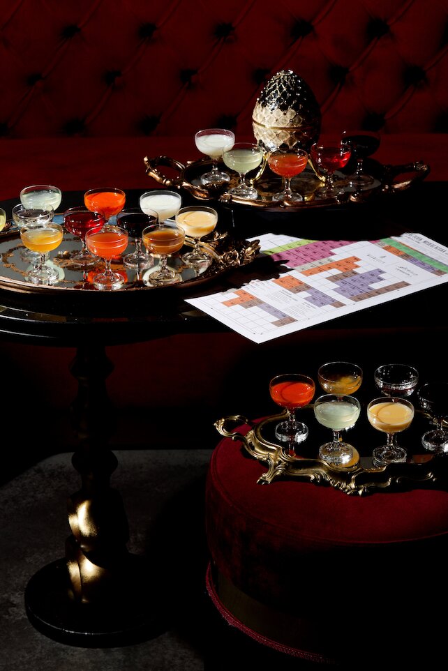 бар &laquo;Mendeleev Bar & Music&raquo;, 117 настоек в Mendeleev. Bar & Music