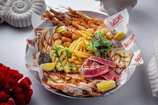 ресторан &laquo;Рыба Мечты Bistro&raquo;, Плато морепродуктов за 1. 990 руб