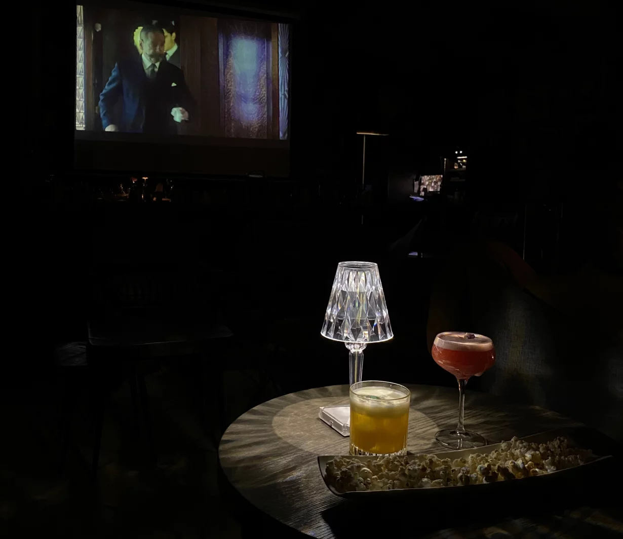 Oscar's Movie Week в баре Roots