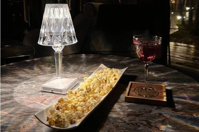 бар «Roots Bar», Неделя Winter Movie Week в баре Roots