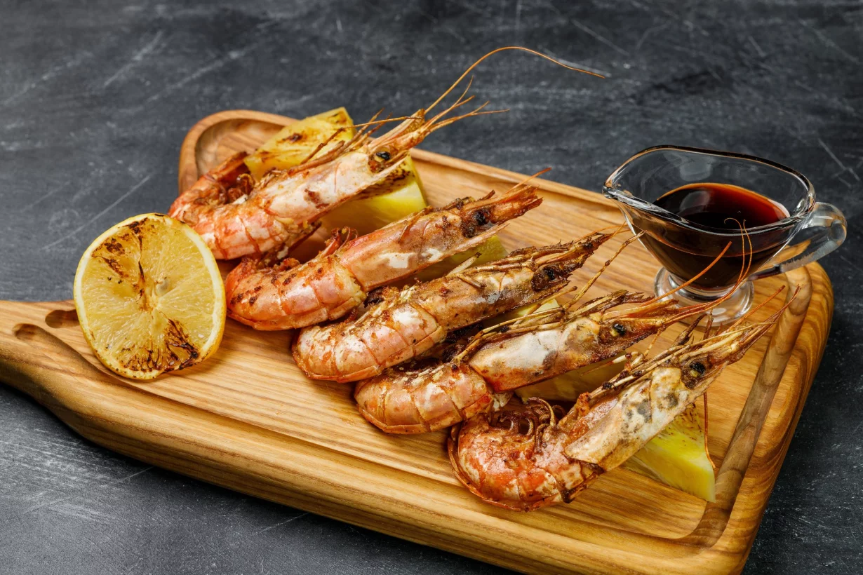 Лангустины на гриле в лаунж Nebo Lounge&Bar