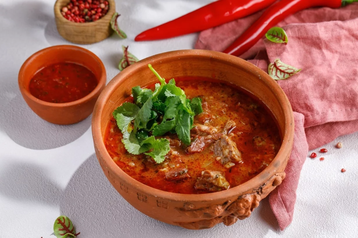 Харчо с говядиной в ресторан Чайхана Пахвала & Вкусновица