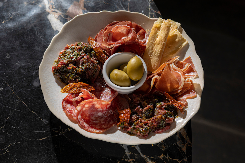 Бар «Crazy Wine», Санкт-Петербург: цены, меню, адрес, фото, отзывы ...