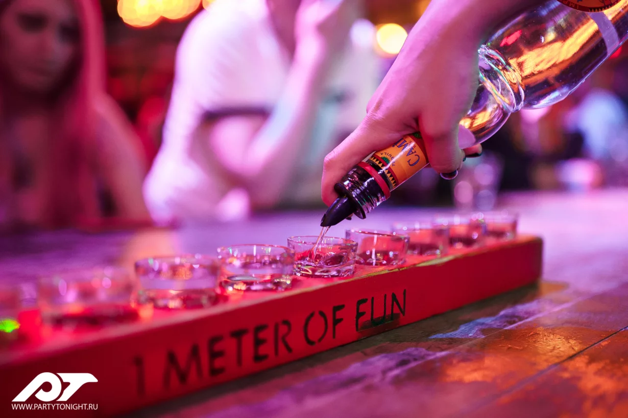 Meter of FUN в бар Гадкий койот