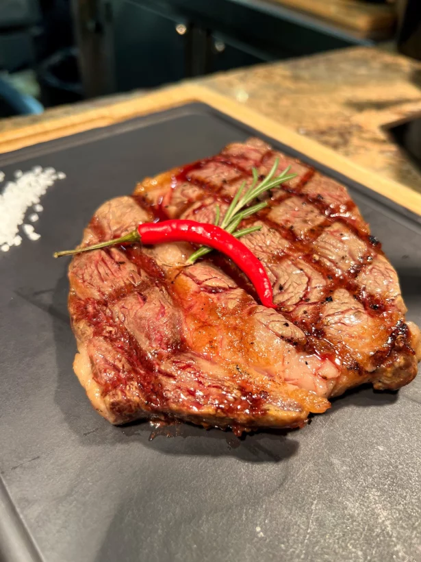 Стейк Рибай в ресторан RFR Гриль