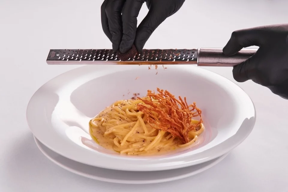 Качо-э-пепе с чёрным трюфелем в ресторан La Vue