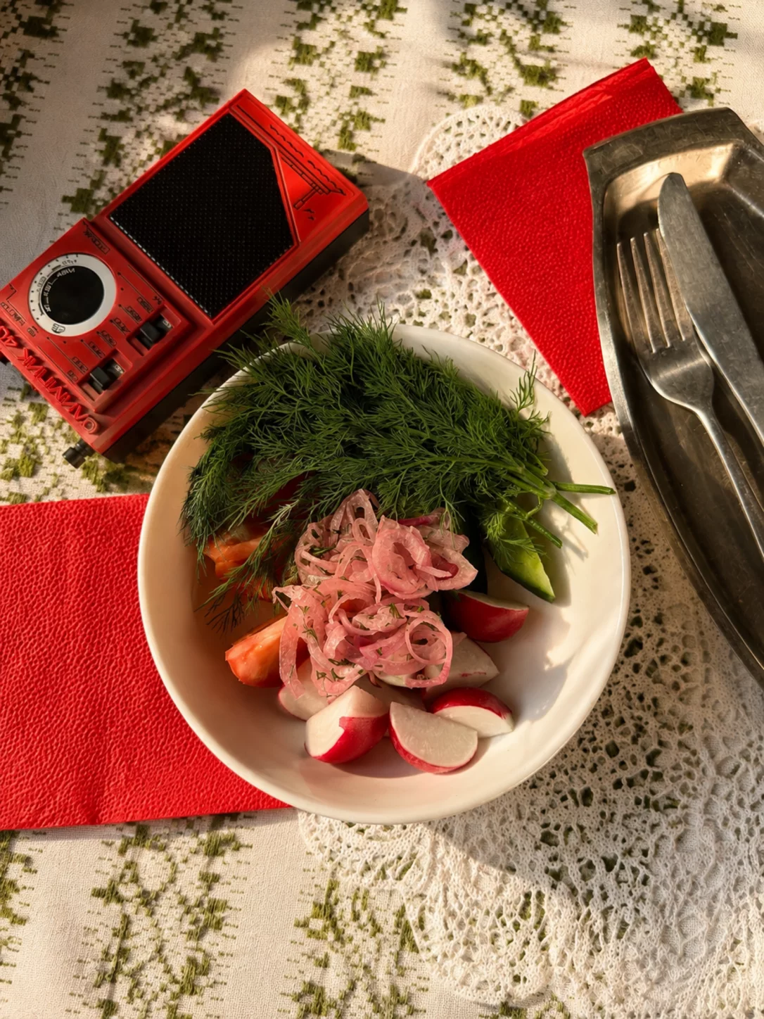 Сезонные овощи с грядки в караоке-клуб Шотский