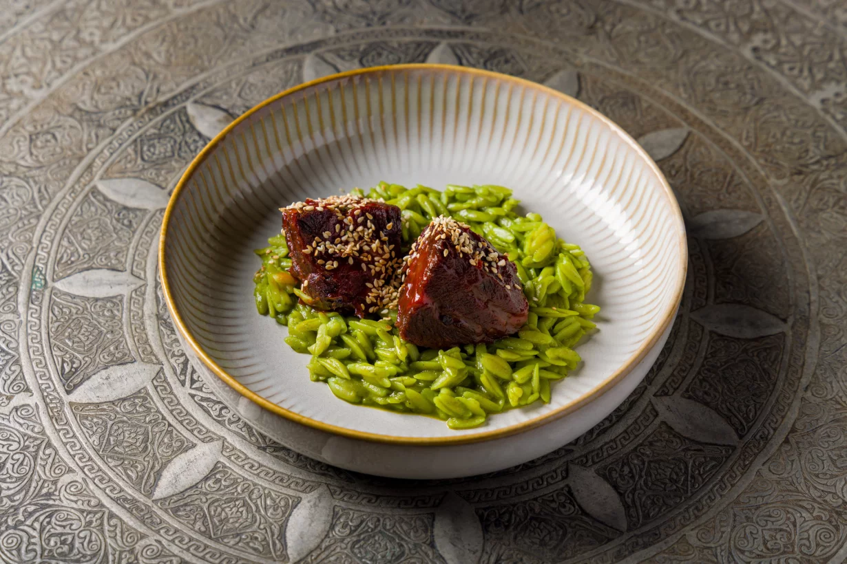 Орзо с говяжьими щечками в ресторан Levantine