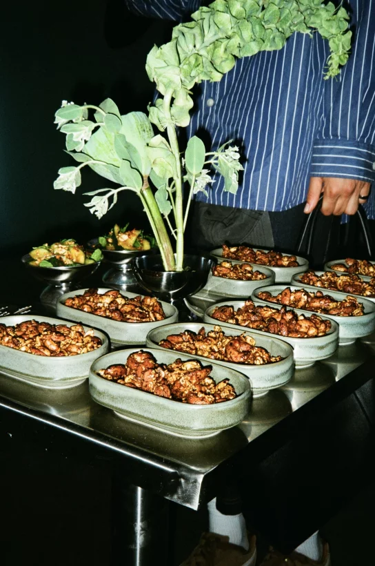 Интерьер/Экстерьер/Банкетная зона/Бар/Стол для двоих/Вход/Главный зал/Lounge зона бар Nomer фото