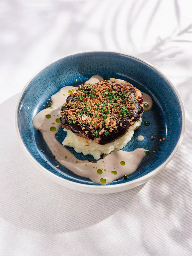 Интерьер/Экстерьер/Банкетная зона/Бар/Стол для двоих/Вход/Главный зал/Lounge зона ресторан Город 812 фото