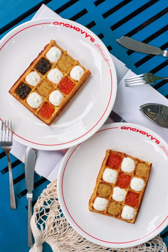 Интерьер/Экстерьер/Банкетная зона/Бар/Стол для двоих/Вход/Главный зал/Lounge зона ресторан Anchovy’s Club фото