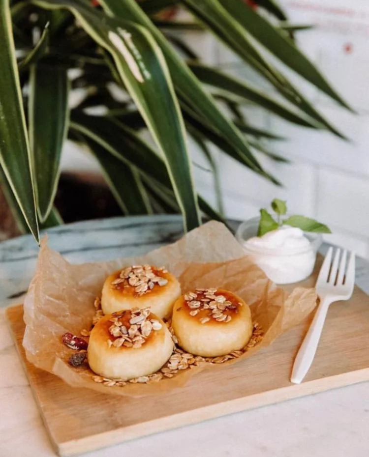 Интерьер/Экстерьер/Банкетная зона/Бар/Стол для двоих/Вход/Главный зал/Lounge зона кофейня Surf Coffee X Navaginskaya фото