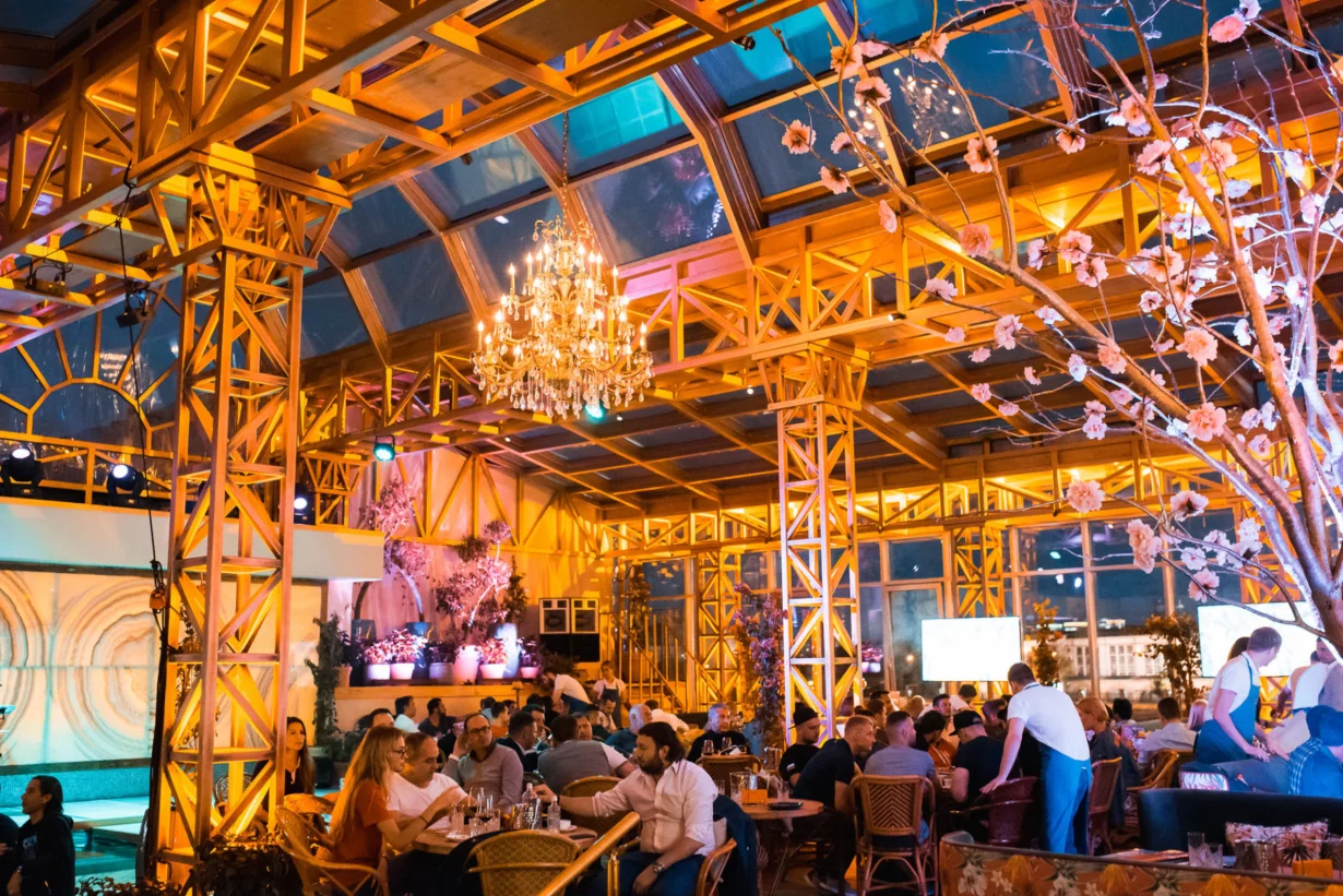 Интерьер/Экстерьер/Банкетная зона/Бар/Стол для двоих/Вход/Главный зал/Lounge зона ресторанный комплекс Soho Rooms фото