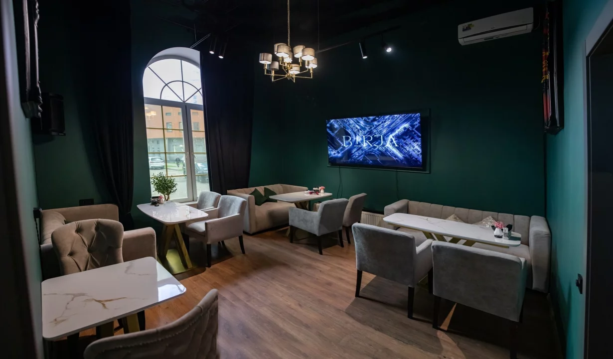 Малый зал Birja Lounge