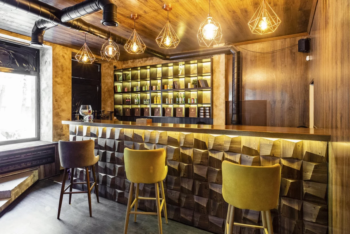 Интерьер/Экстерьер/Банкетная зона/Бар/Стол для двоих/Вход/Главный зал/Lounge зона лаунж Chorse Lounge фото