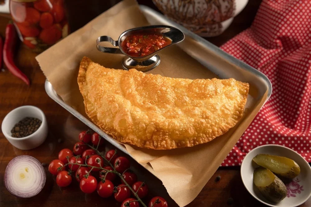 Интерьер/Экстерьер/Банкетная зона/Бар/Стол для двоих/Вход/Главный зал/Lounge зона рюмочная Евгенич фото