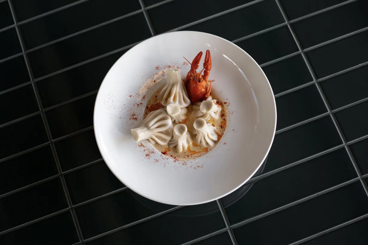 Интерьер/Экстерьер/Банкетная зона/Бар/Стол для двоих/Вход/Главный зал/Lounge зона ресторан Аивани фото