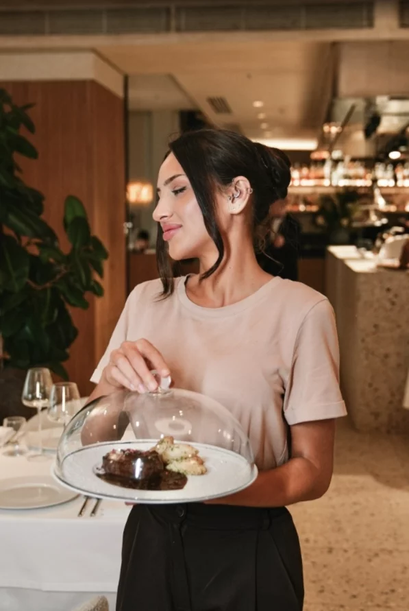 Интерьер/Экстерьер/Банкетная зона/Бар/Стол для двоих/Вход/Главный зал/Lounge зона ресторан Sansa фото