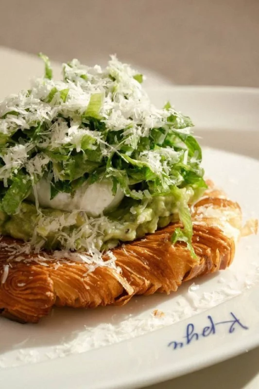 Интерьер/Экстерьер/Банкетная зона/Бар/Стол для двоих/Вход/Главный зал/Lounge зона кафе Круч фото