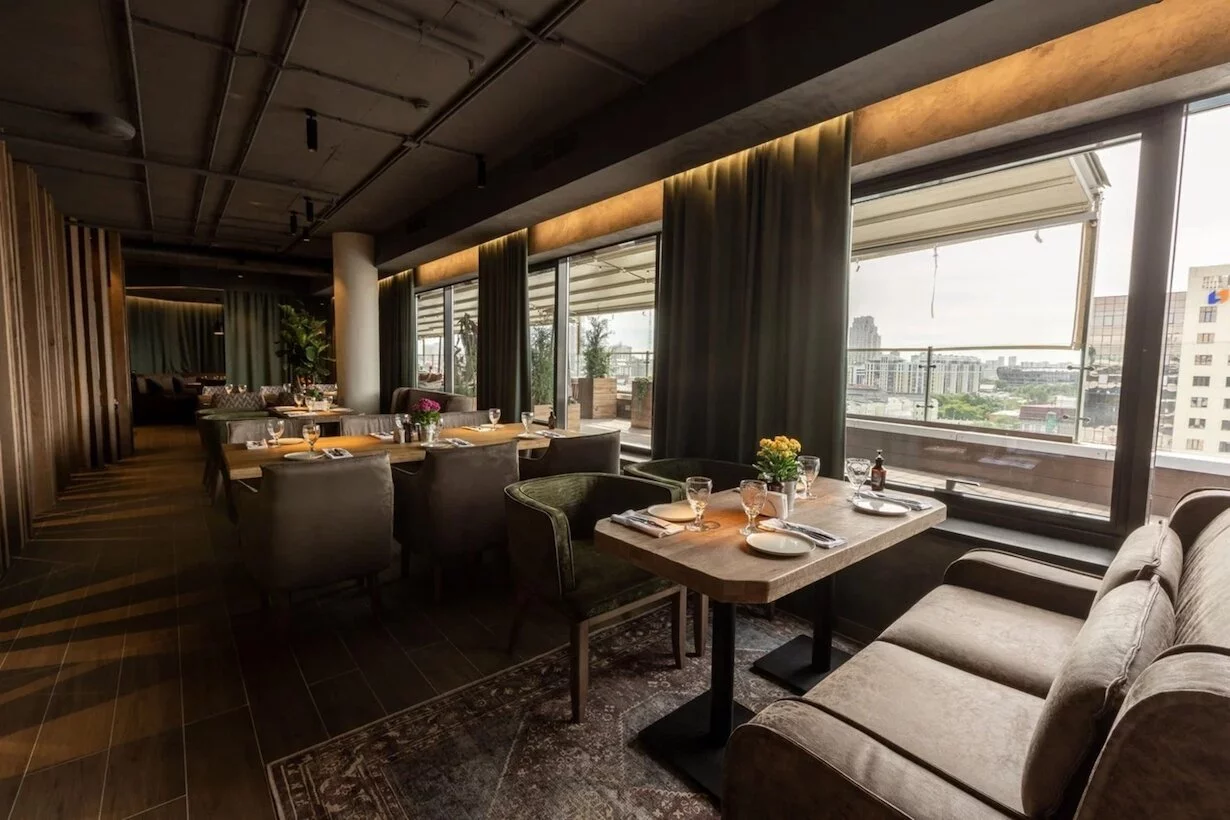 Высота 5642, restaurant, Yekaterinburg, Voevodina Street, 8 - Yandex Maps