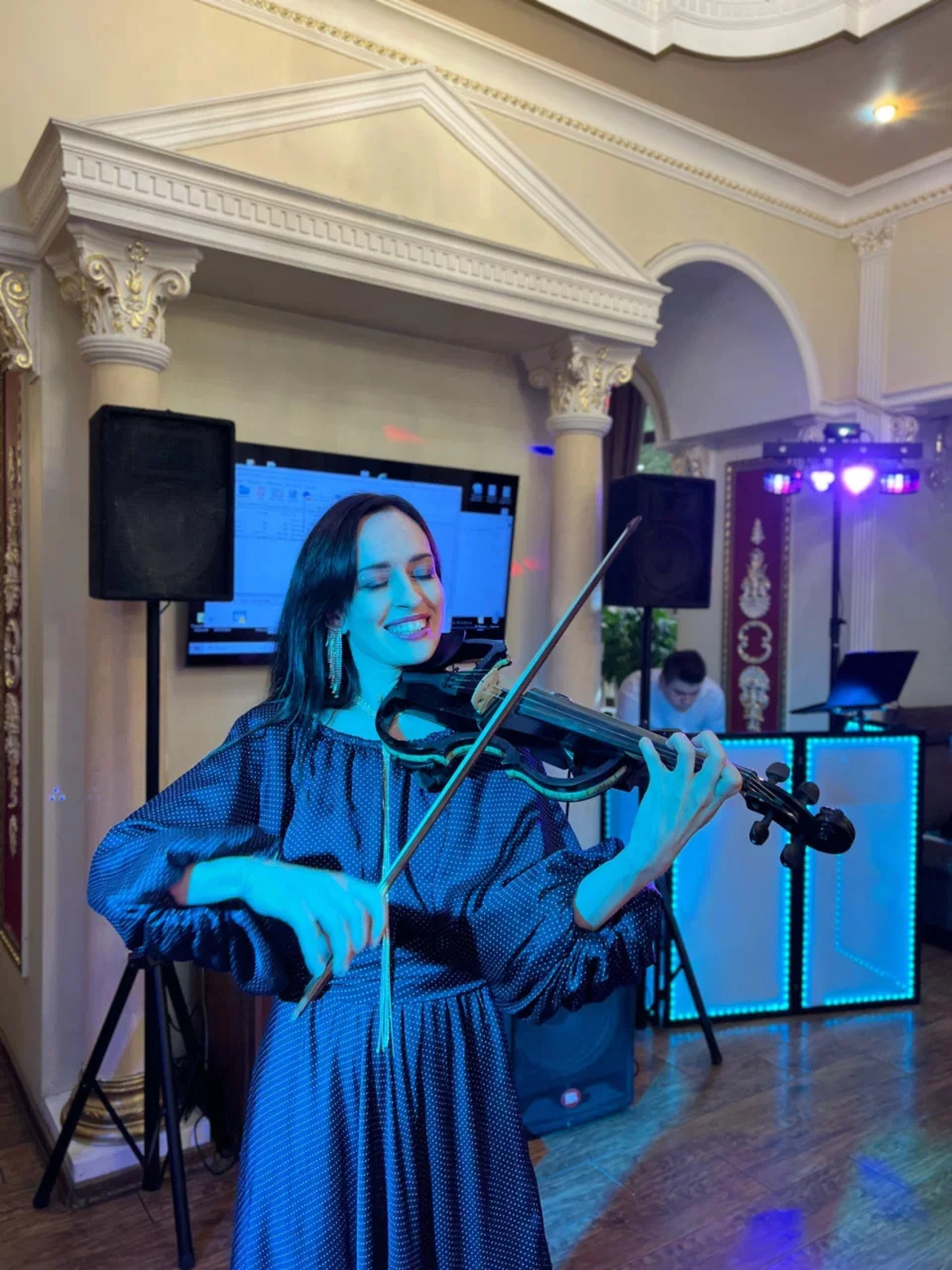 Интерьер/Экстерьер/Банкетная зона/Бар/Стол для двоих/Вход/Главный зал/Lounge зона ресторан Шах Баку фото