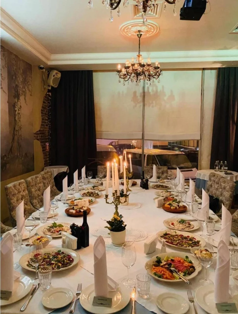 Интерьер/Экстерьер/Банкетная зона/Бар/Стол для двоих/Вход/Главный зал/Lounge зона ресторан La Provincia фото