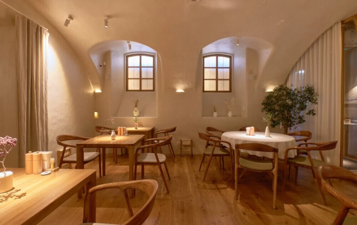 ул. Чернышевского, 27 - Казань административное здание