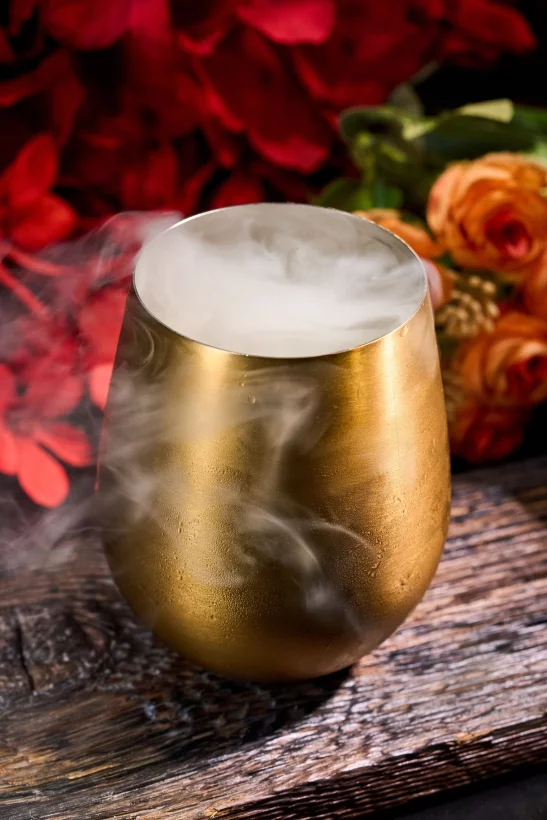 Интерьер/Экстерьер/Банкетная зона/Бар/Стол для двоих/Вход/Главный зал/Lounge зона бар Санта Муэрте фото