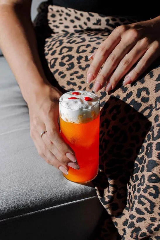 Интерьер/Экстерьер/Банкетная зона/Бар/Стол для двоих/Вход/Главный зал/Lounge зона клуб Department 57 фото