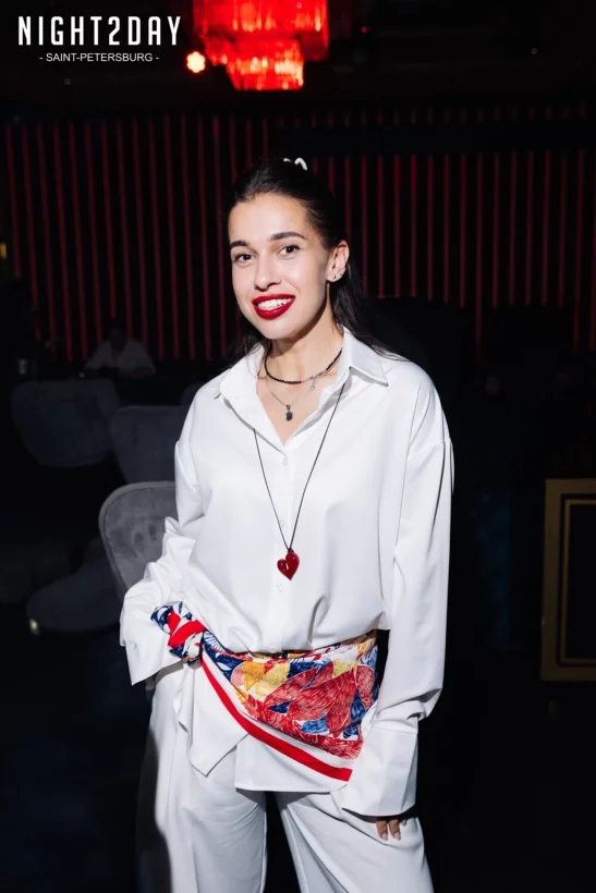 Интерьер/Экстерьер/Банкетная зона/Бар/Стол для двоих/Вход/Главный зал/Lounge зона клуб Project фото