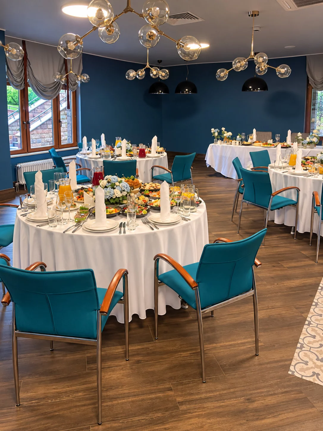 Интерьер/Экстерьер/Банкетная зона/Бар/Стол для двоих/Вход/Главный зал/Lounge зона ресторан Гармония фото