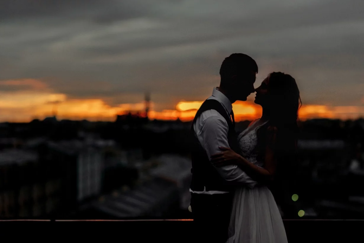 Интерьер/Экстерьер/Банкетная зона/Бар/Стол для двоих/Вход/Главный зал/Lounge зона лофт Sky Terrasse фото