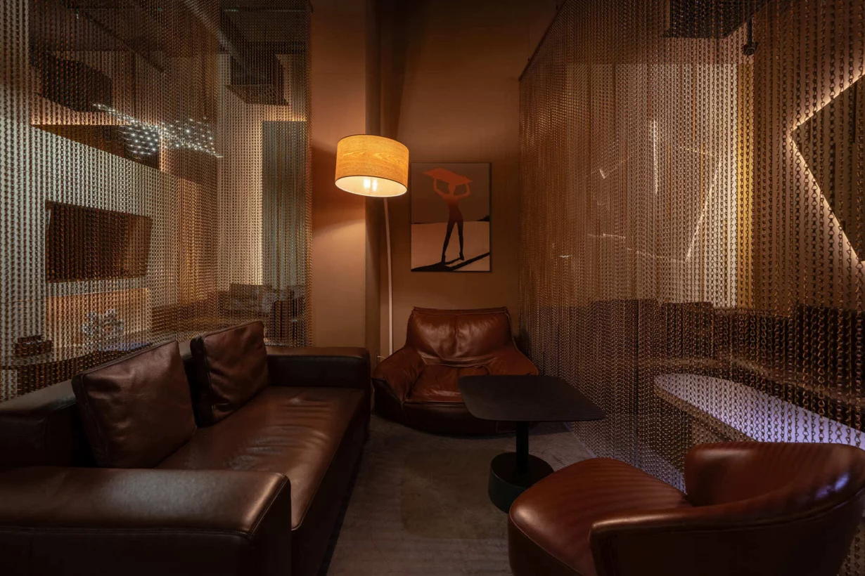 Интерьер/Экстерьер/Банкетная зона/Бар/Стол для двоих/Вход/Главный зал/Lounge зона лаунж Timeless Якиманка фото