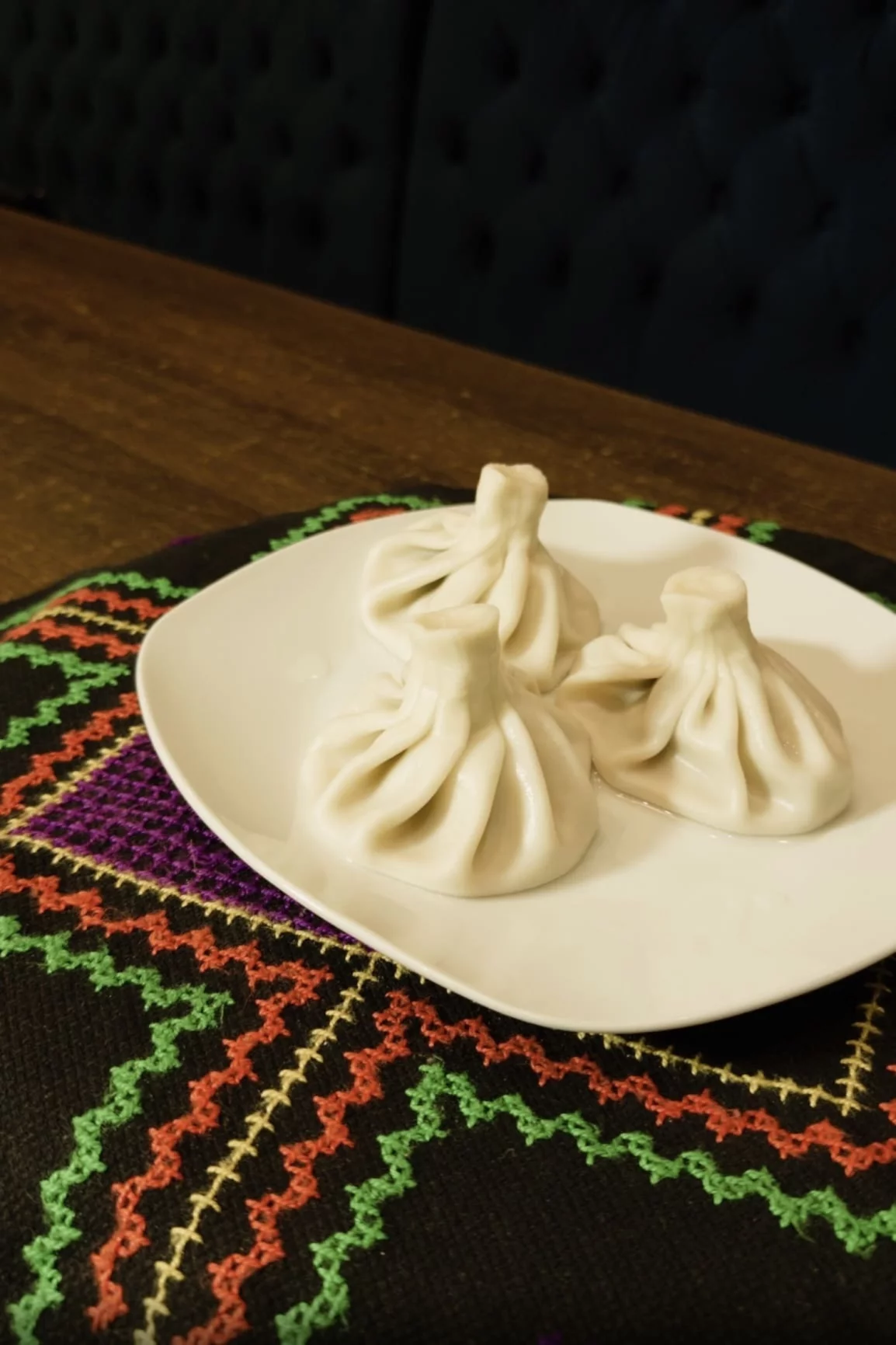 Интерьер/Экстерьер/Банкетная зона/Бар/Стол для двоих/Вход/Главный зал/Lounge зона ресторан Хинкальная на Арме фото