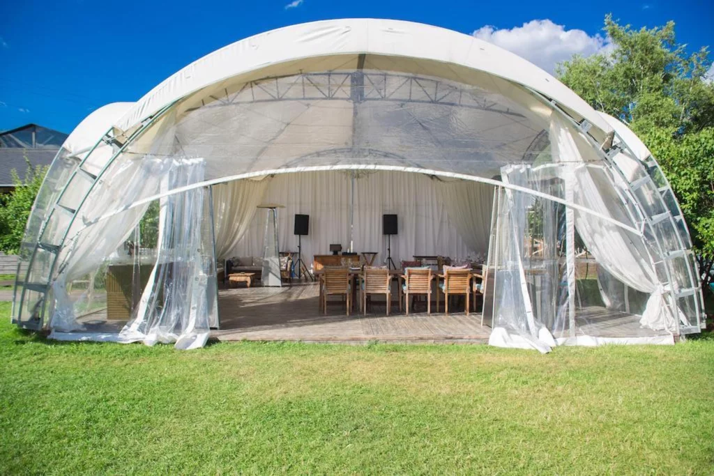 Малый шатёр Soho Country Club