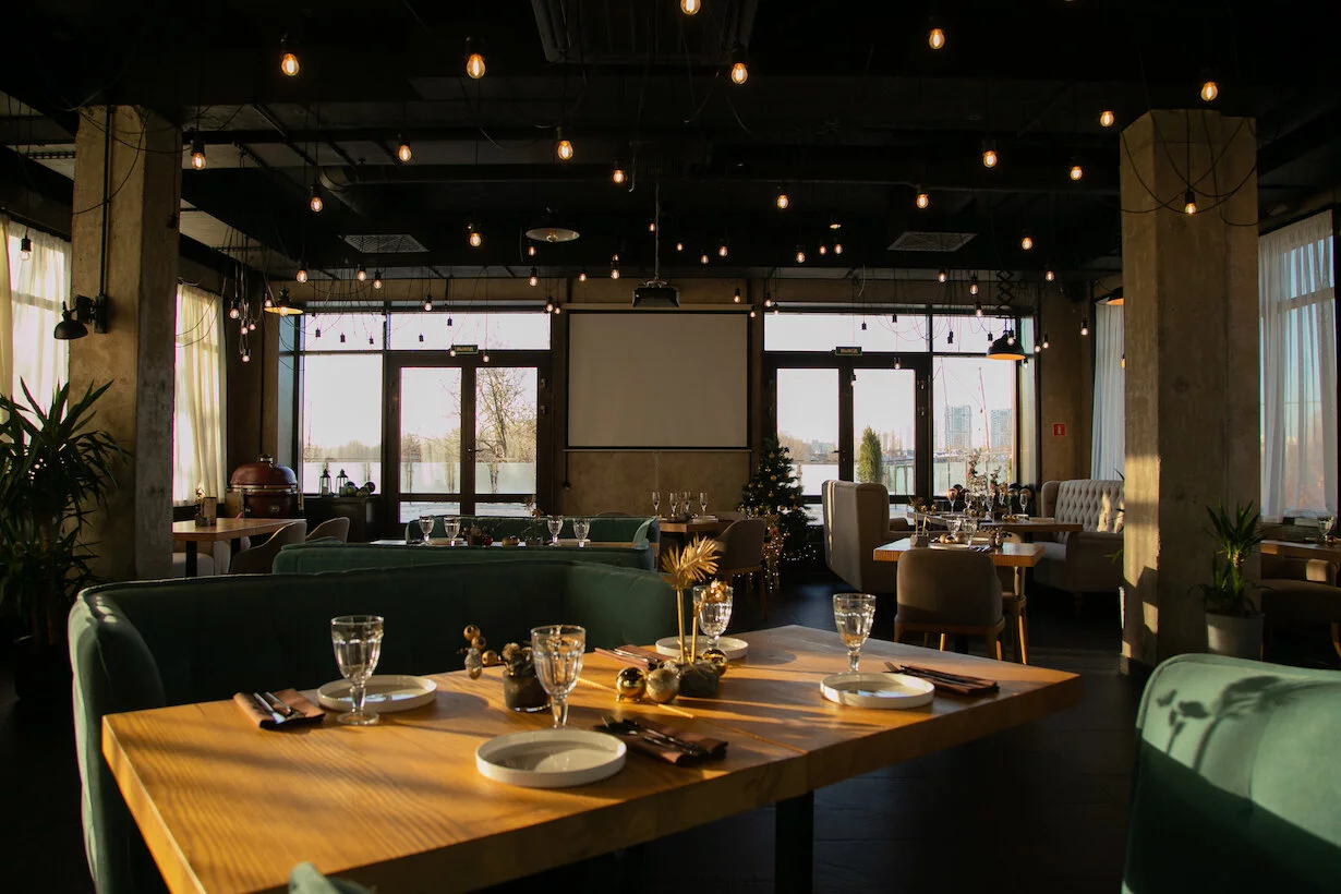 Винный бар, цены от 360р. в Кафе Оджах (Санкт-Петербург, шоссе Выборгское)