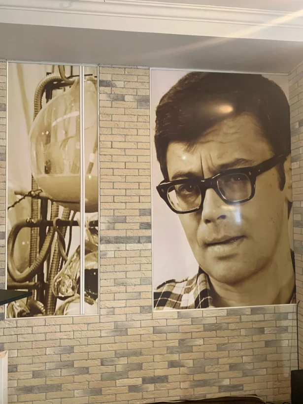 Интерьер/Экстерьер/Банкетная зона/Бар/Стол для двоих/Вход/Главный зал/Lounge зона ресторан Иван Васильевич фото