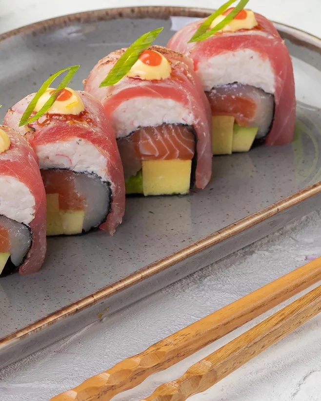 Интерьер/Экстерьер/Банкетная зона/Бар/Стол для двоих/Вход/Главный зал/Lounge зона ресторан Tokyo Home фото