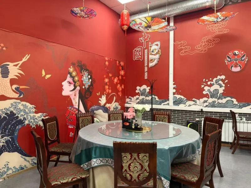 Интерьер/Экстерьер/Банкетная зона/Бар/Стол для двоих/Вход/Главный зал/Lounge зона ресторан Кунг-фу Панда фото