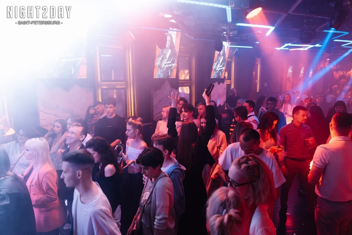 Интерьер/Экстерьер/Банкетная зона/Бар/Стол для двоих/Вход/Главный зал/Lounge зона клуб Project фото