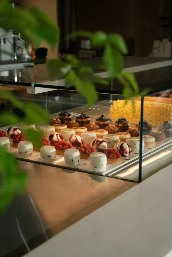 Интерьер/Экстерьер/Банкетная зона/Бар/Стол для двоих/Вход/Главный зал/Lounge зона кафе Круч фото